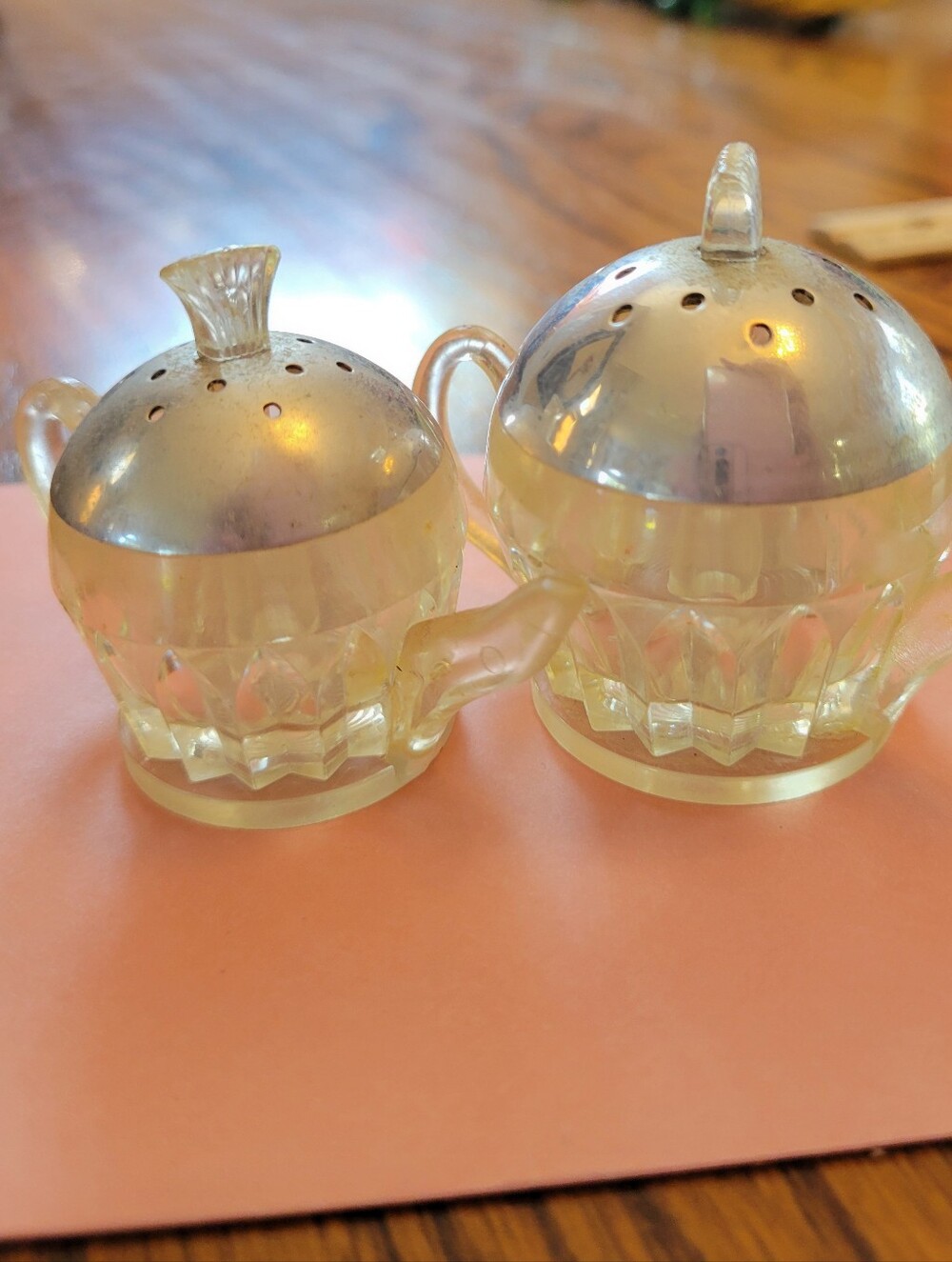Vintage Teapot Shaped Salt & Pepper Shakers 1950s Carved Lucite Aluminum Lids